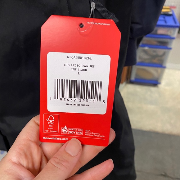 new • the north face ladies arctic down jacket - Picture 12 of 15